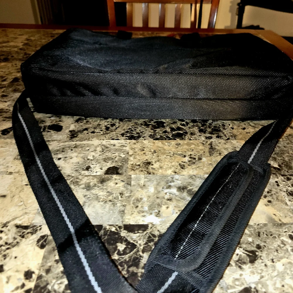 Unisex Laptop Shoulder Bag